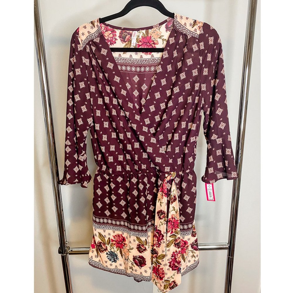 Vintage Patterned Romper With Floral Belt